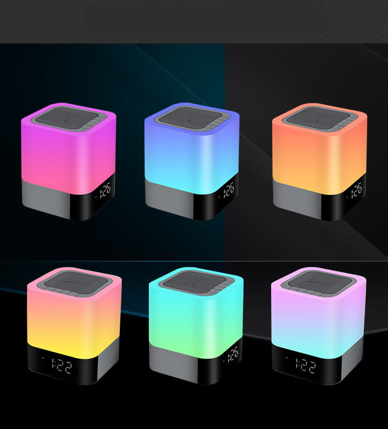 Difuzor Bluetooth cu lumina LED multicolora, afisare ora