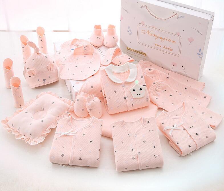 Cutie cadou pentru nou-nascuti cu Haine/Tute 16/24 bucati