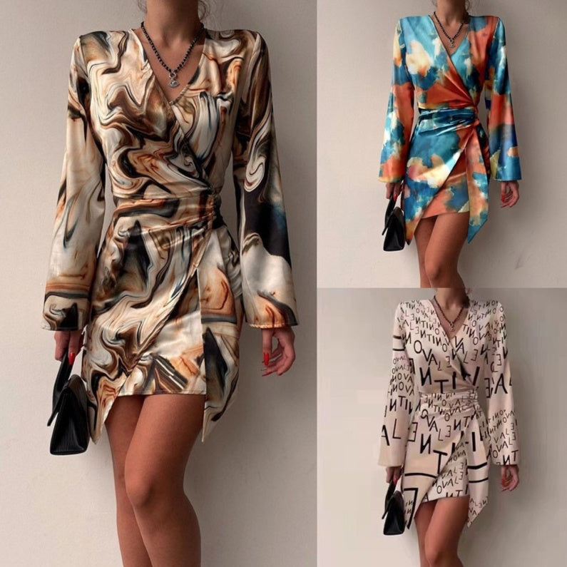 Rochie de dama cu maneca lunga, decolteu in V neregulat