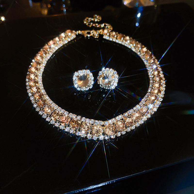 Set colier cu cercei patrati, efect de diamant
