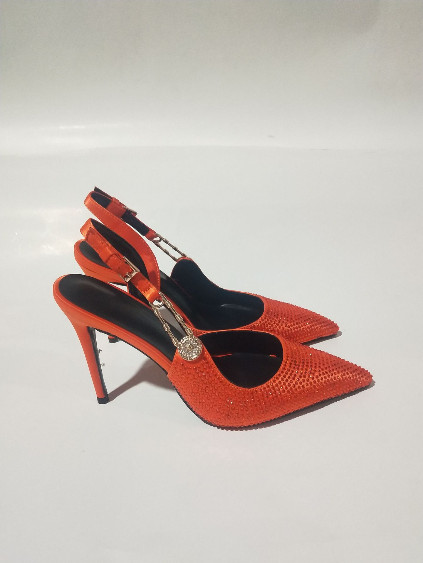 Pantofi de dama cu toc inalt, bareta si strasuri
