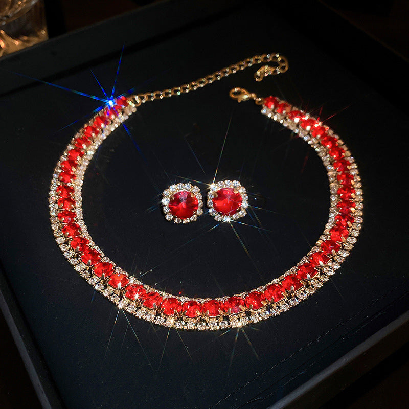 Set colier cu cercei patrati, efect de diamant