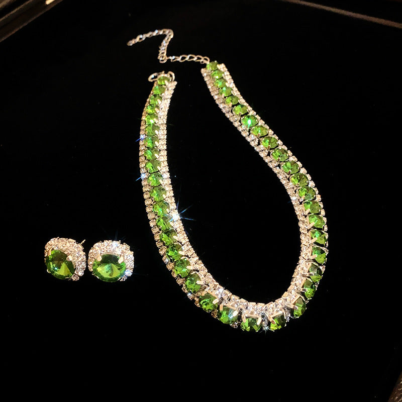 Set colier cu cercei patrati, efect de diamant