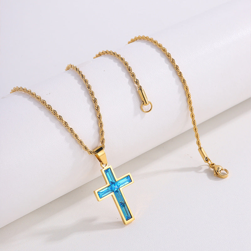 Colier cu cruce, efect de diamant