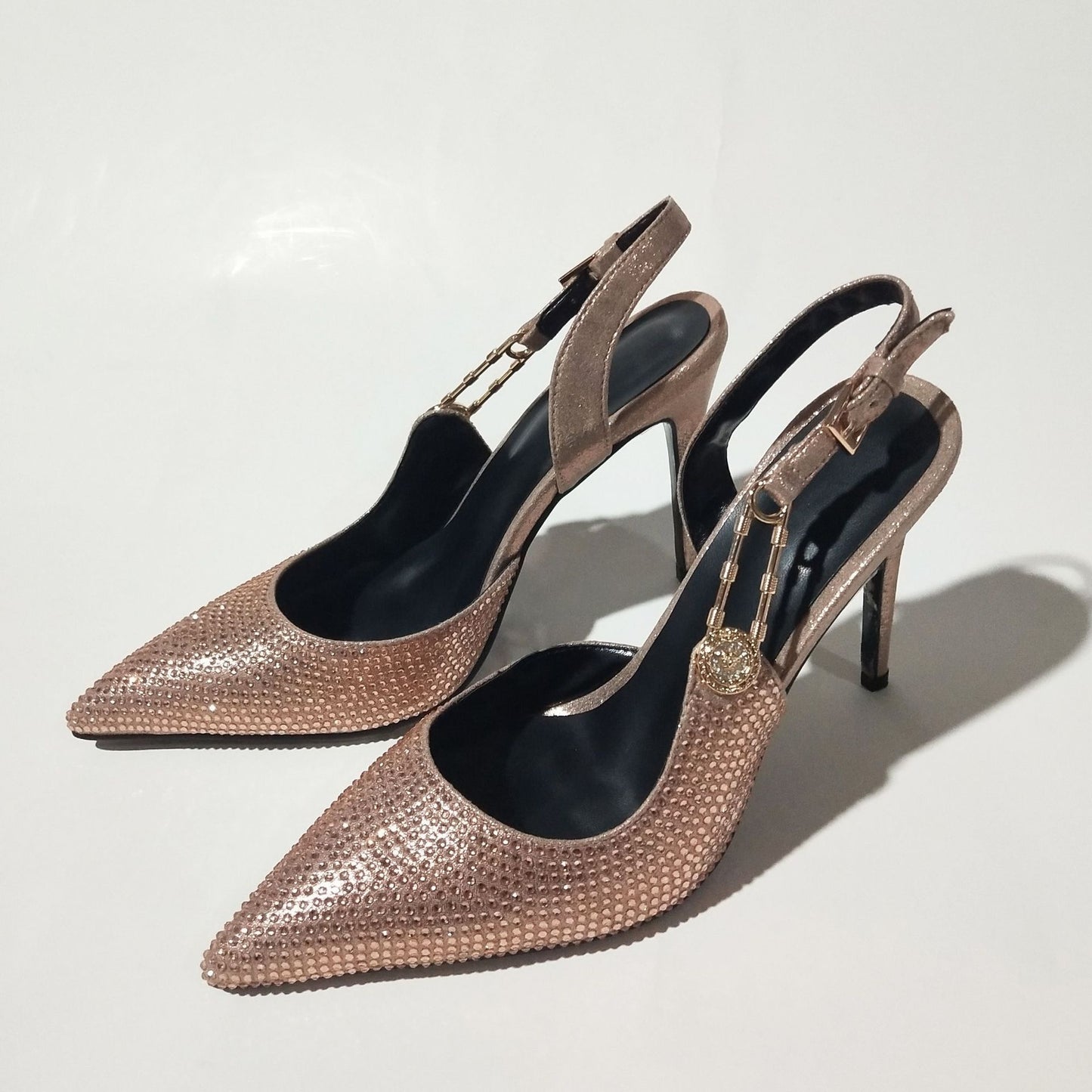 Scarpe da donna con tacco alto, cinturino e strass