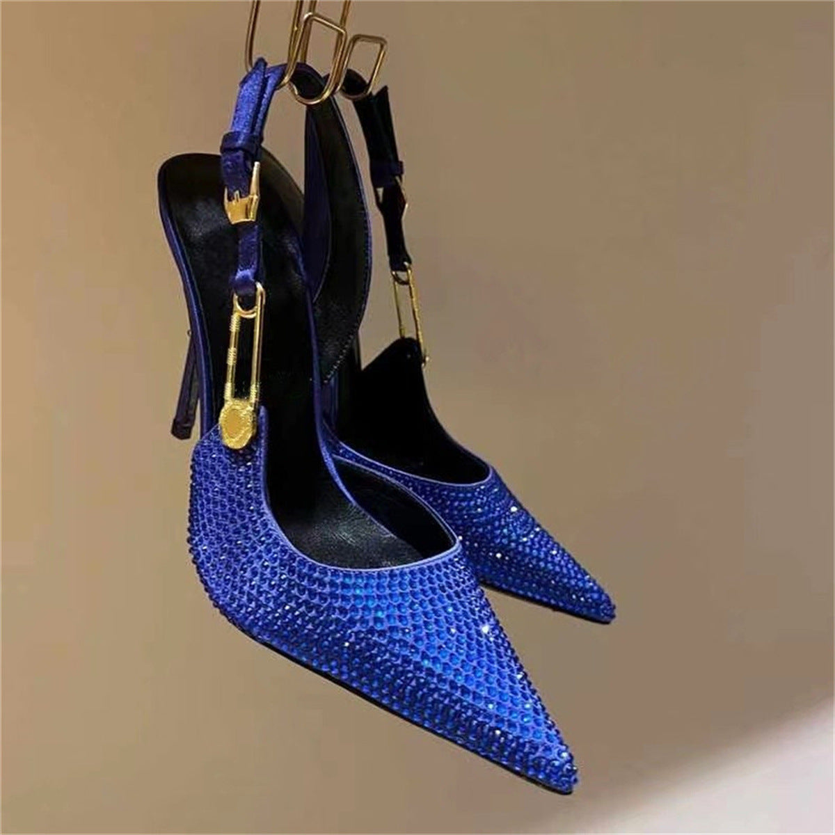 Scarpe da donna con tacco alto, cinturino e strass