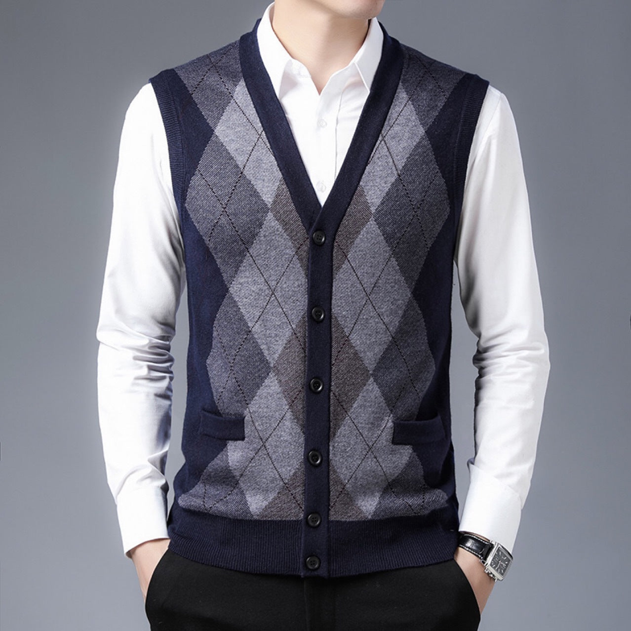 Sleeveless men's wool vest