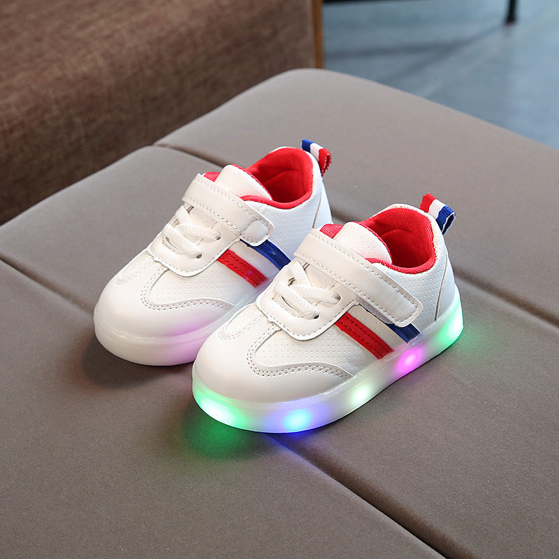 Scarpe da ginnastica per bambini con luce LED al passo