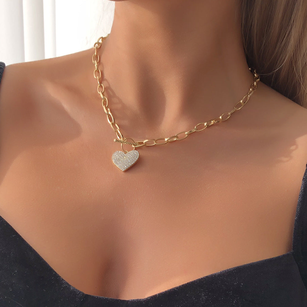 Collana con Ciondolo a cuore effetto diamantato